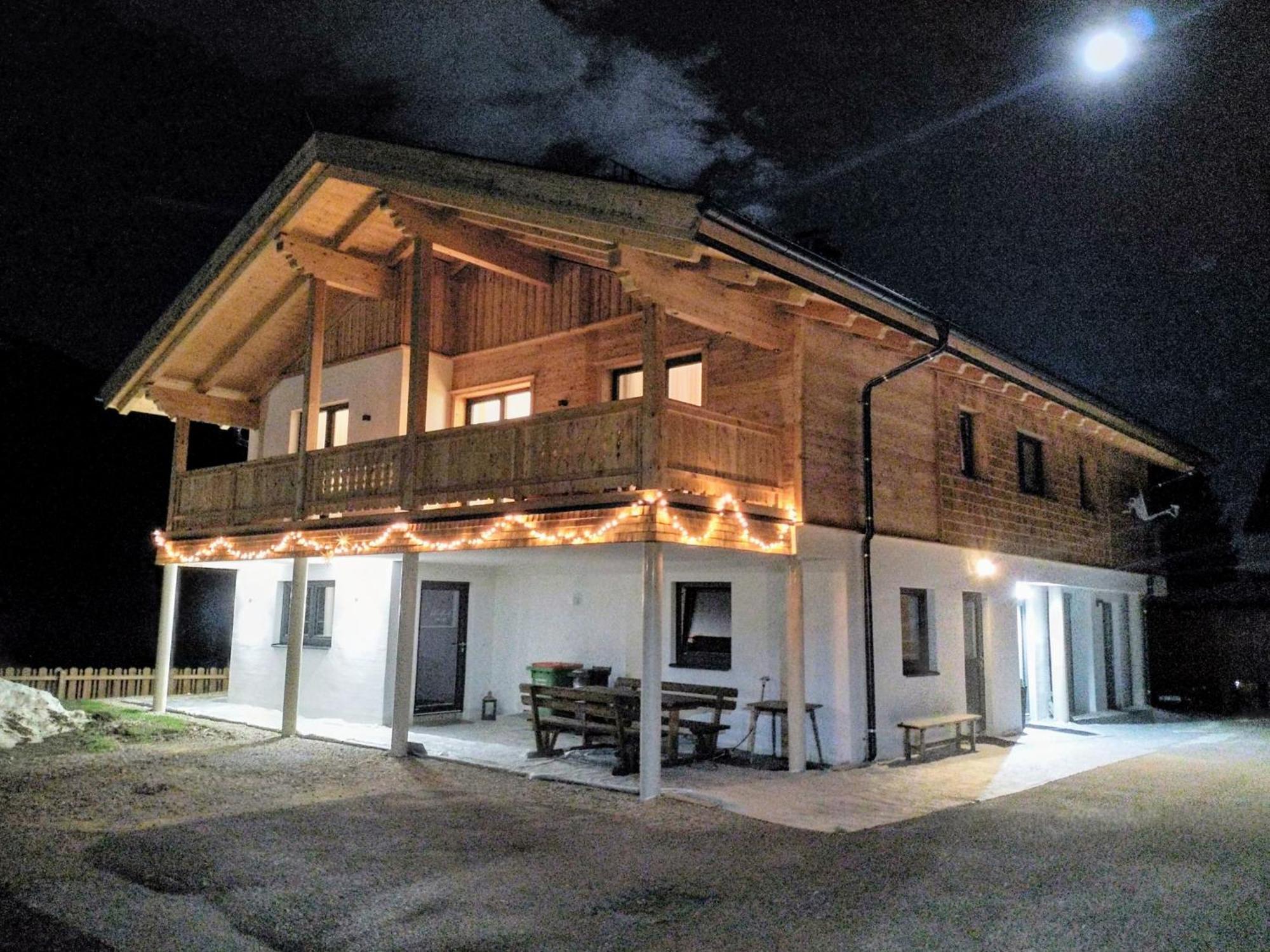 Apartments Haufhof , Haus Im Ennstal Bei Schladming エクステリア 写真