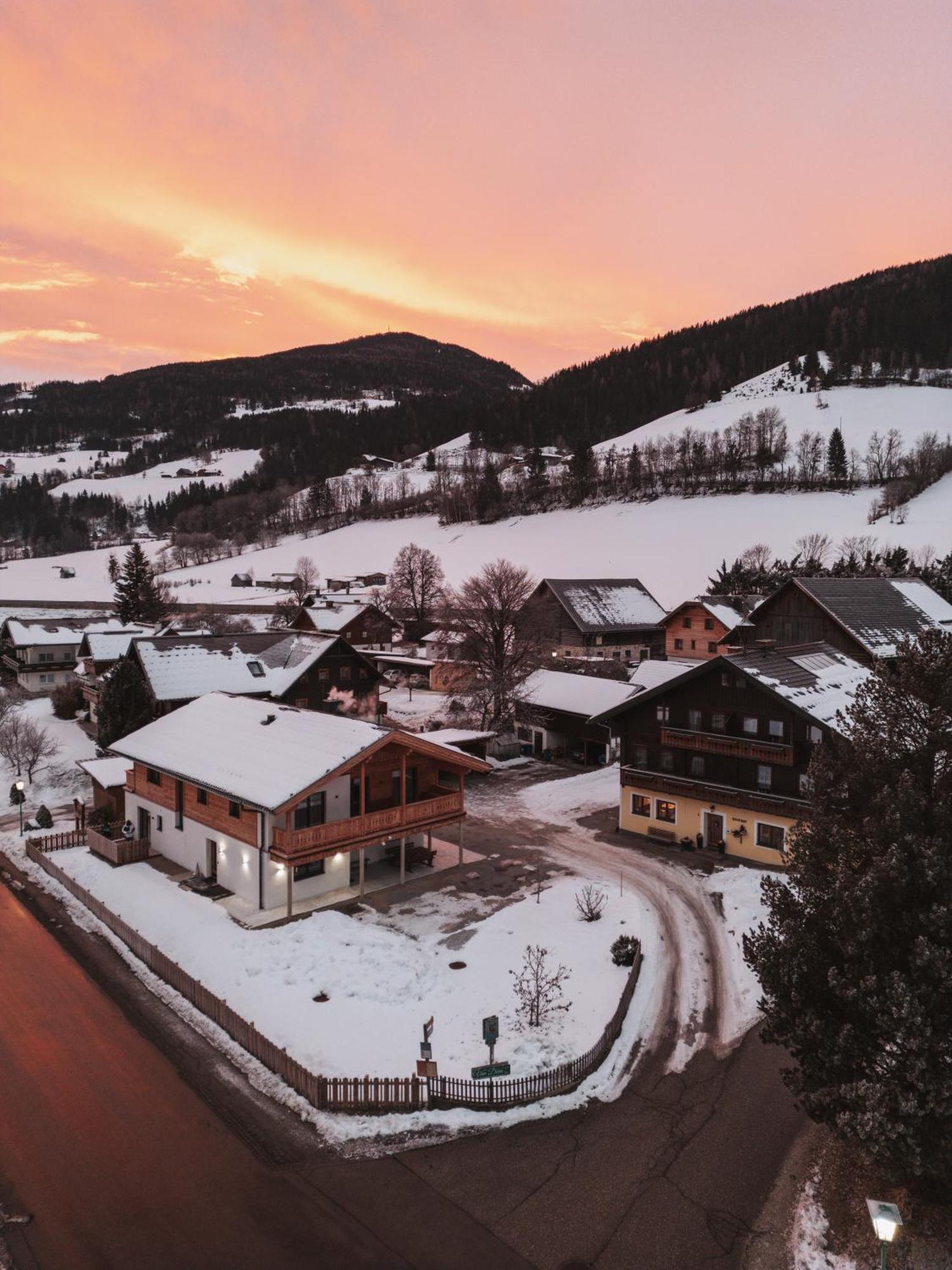 Apartments Haufhof , Haus Im Ennstal Bei Schladming エクステリア 写真