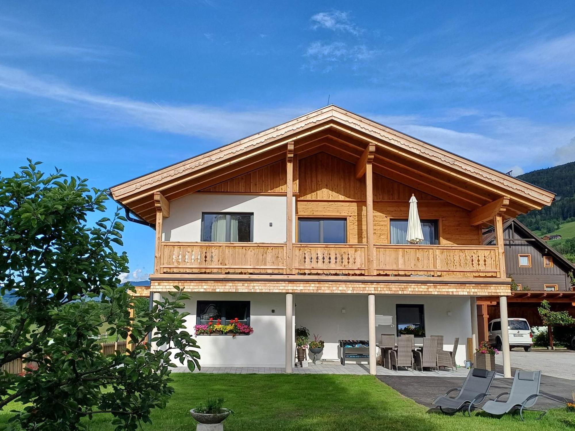 Apartments Haufhof , Haus Im Ennstal Bei Schladming エクステリア 写真