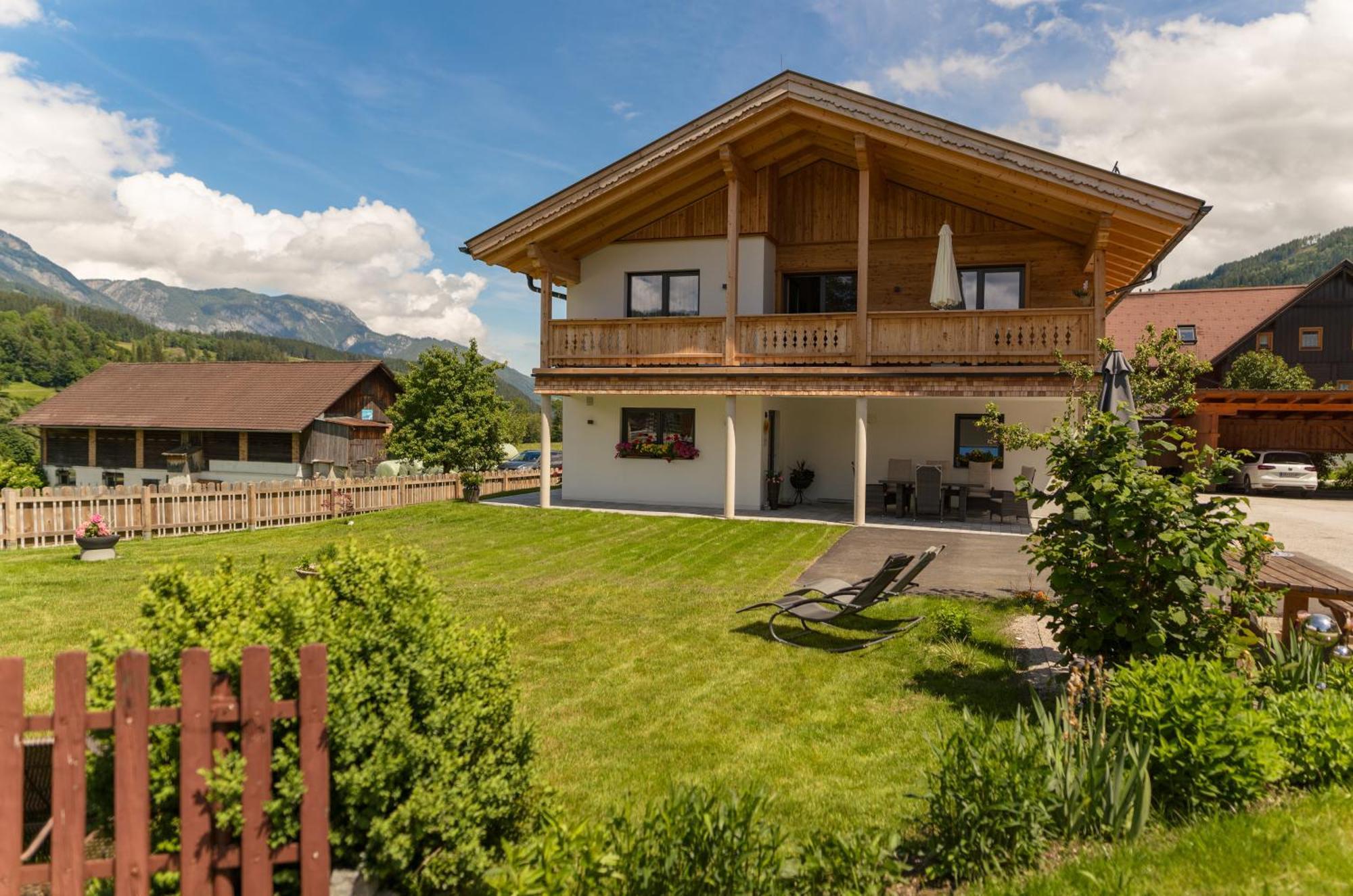 Apartments Haufhof , Haus Im Ennstal Bei Schladming エクステリア 写真